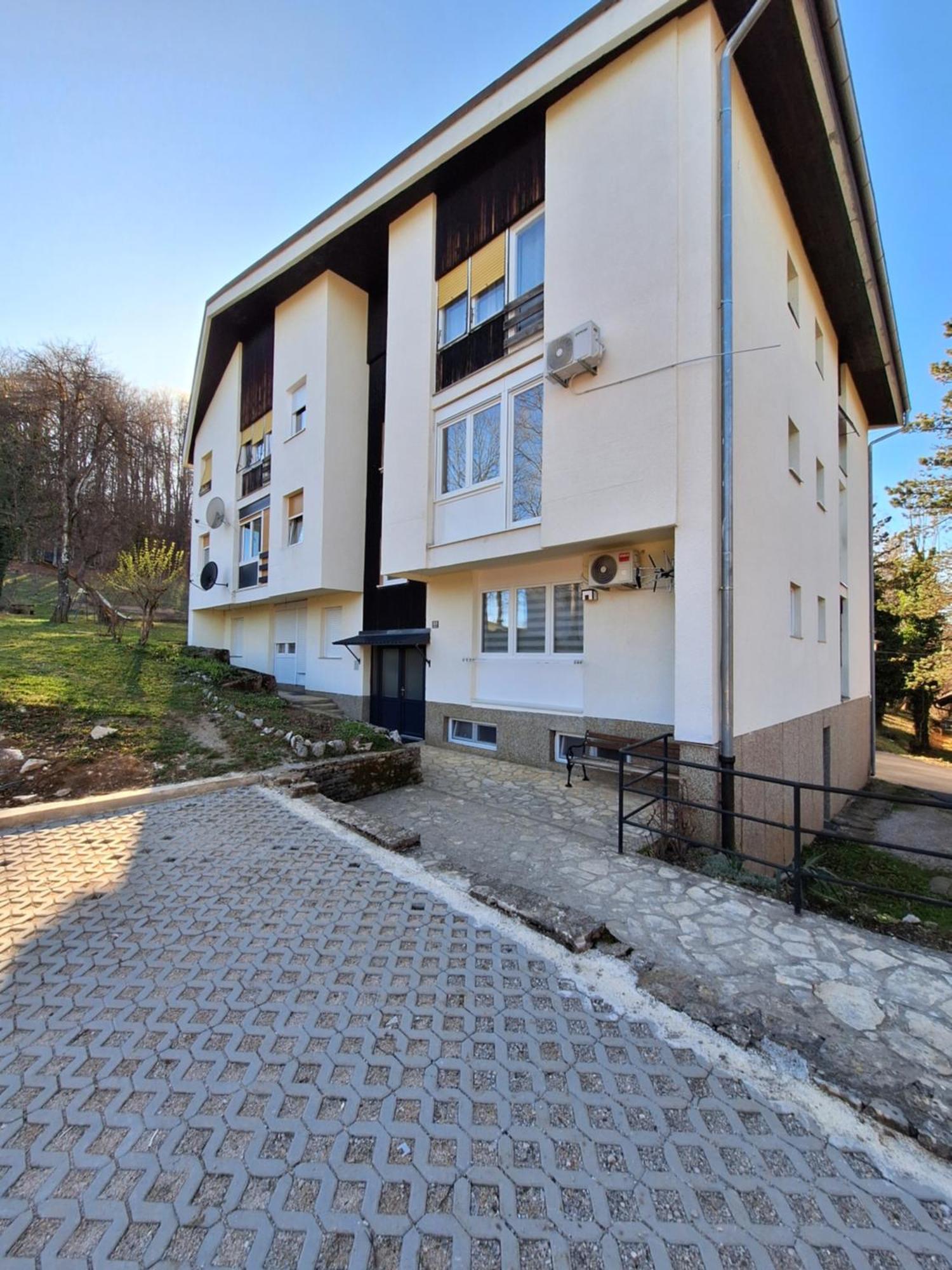 Apartment Yoya Plitvička Jezera Exterior foto
